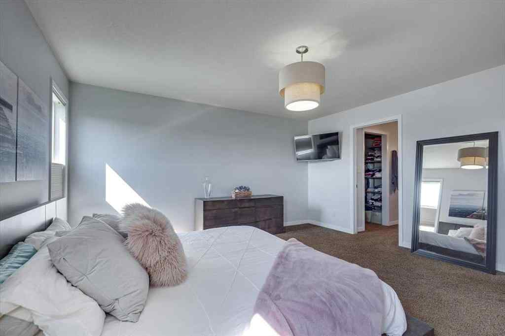 MLS® A2231459 - 4 Sage Link  in Sunnybrook South Red Deer, Residential