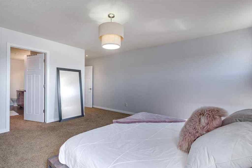 MLS® A2231459 - 4 Sage Link  in Sunnybrook South Red Deer, Residential