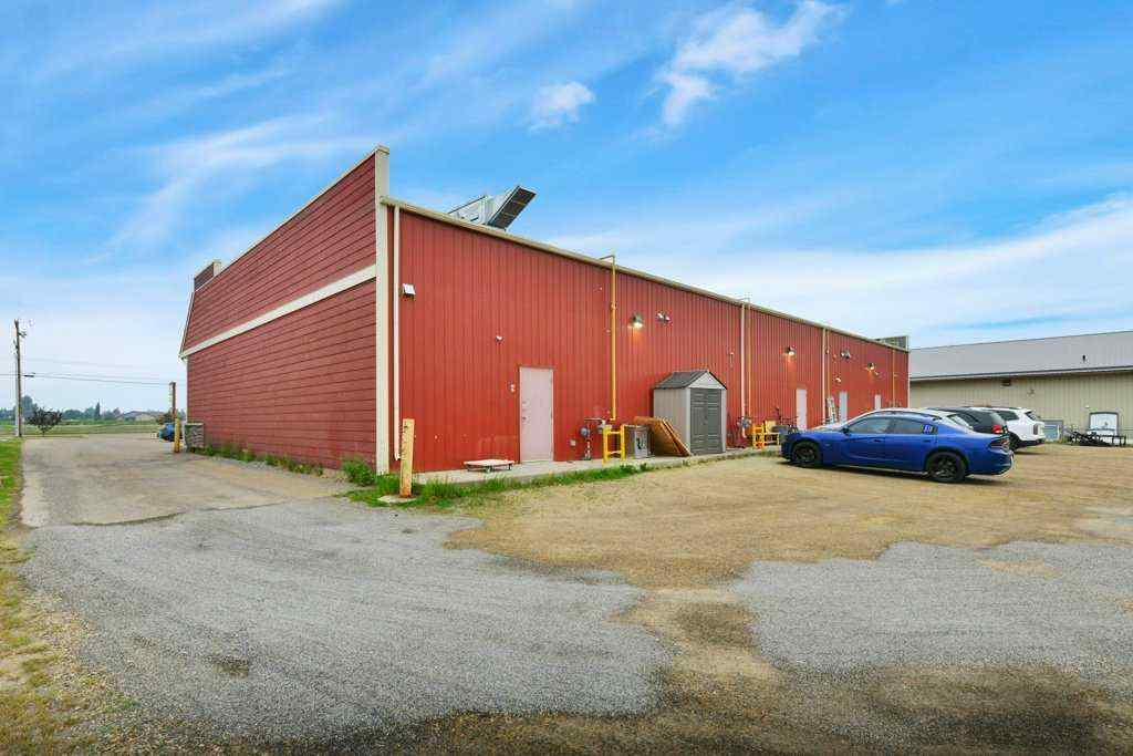 MLS® A2231462 - Unit #Bay 4 21 Beju Industrial Drive   in Beju Industrial Park Sylvan Lake, Commercial