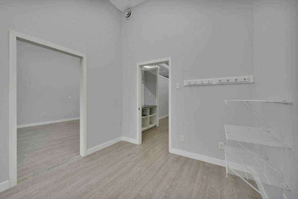 MLS® A2231462 - Unit #Bay 4 21 Beju Industrial Drive   in Beju Industrial Park Sylvan Lake, Commercial