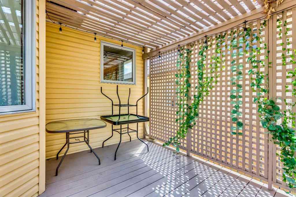 MLS® A2231472 - 123 Woodbend Way  in Woodhaven Okotoks, Residential