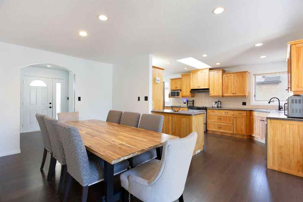 MLS® A2231472 - 123 Woodbend Way  in Woodhaven Okotoks, Residential