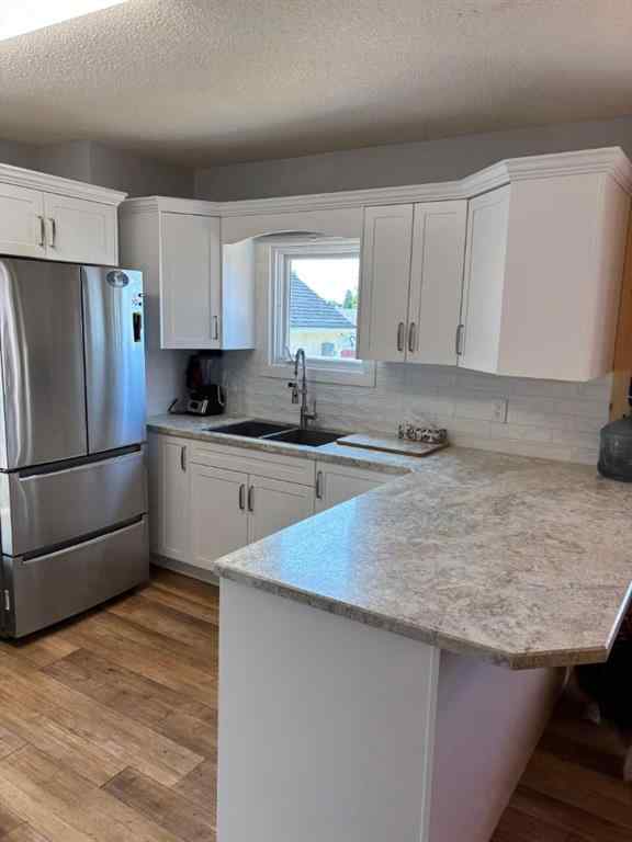MLS® A2231536 - 5615 49 Avenue  in Killam Killam, Residential