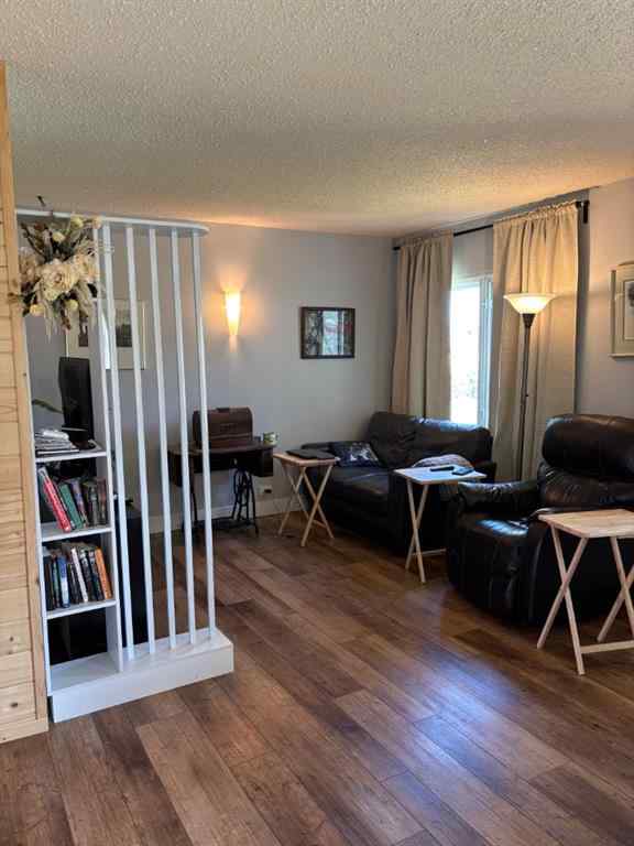 MLS® A2231536 - 5615 49 Avenue  in Killam Killam, Residential