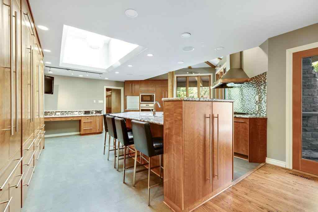 MLS® A2231542 - 35 Eagle Ridge Drive SW in Eagle Ridge Calgary, Residential