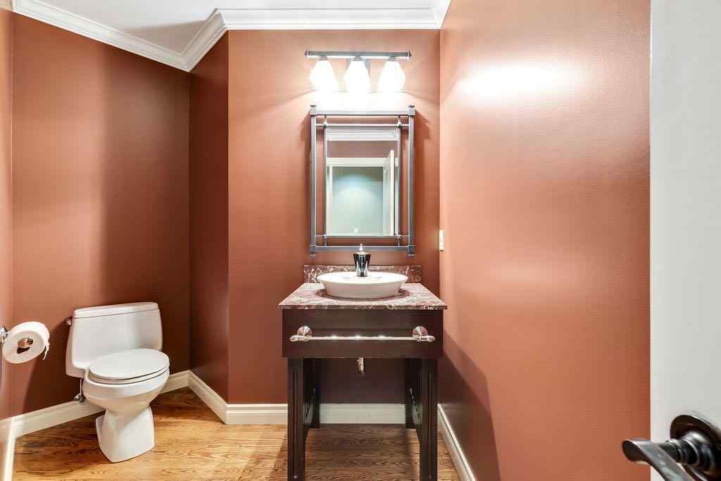 MLS® A2231542 - 35 Eagle Ridge Drive SW in Eagle Ridge Calgary, Residential