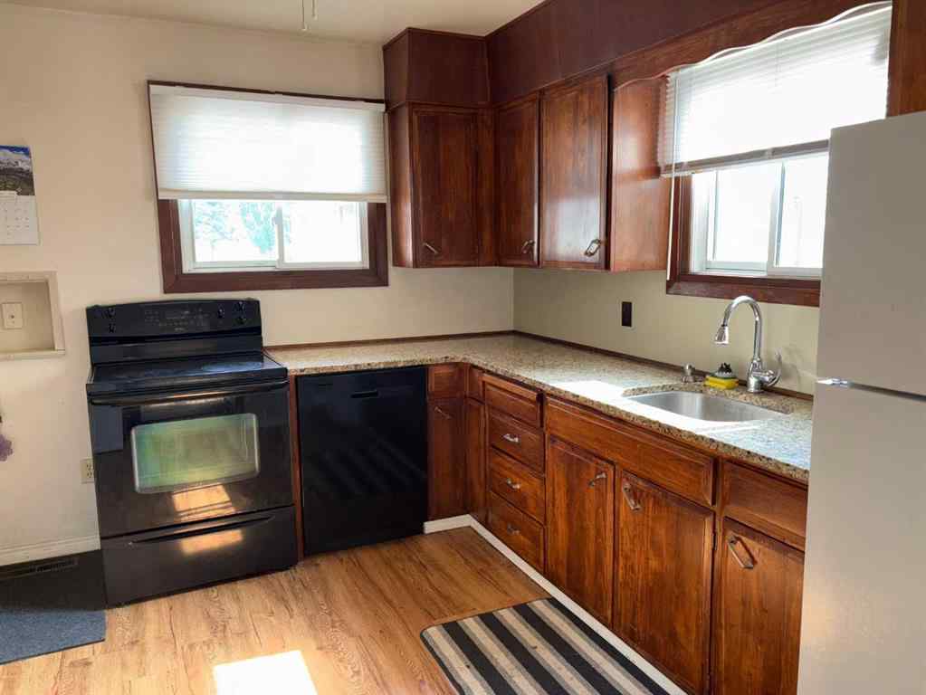 MLS® A2231549 - 5047 48 Street  in Mannville Mannville, Residential