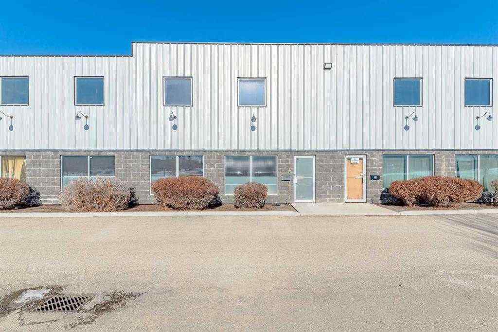 MLS® A2231550 - Unit #14 5610 46 Street SE in South Foothills Calgary, Commercial