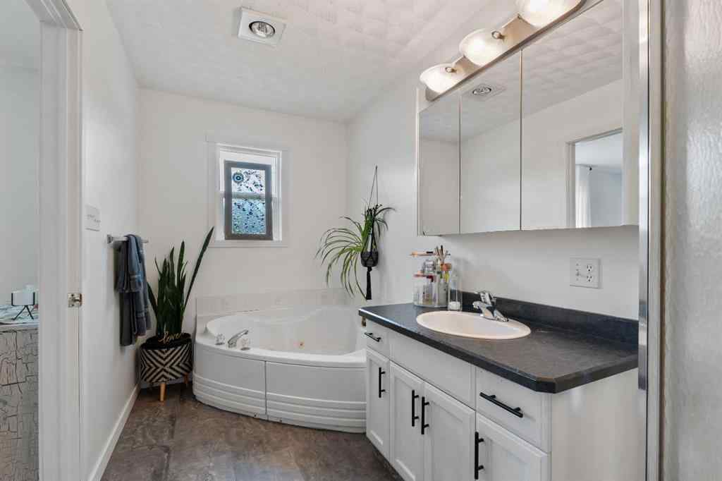 MLS® A2231554 - 61411 Highway 763   in NONE Rural Barrhead No. 11, County of, Residential