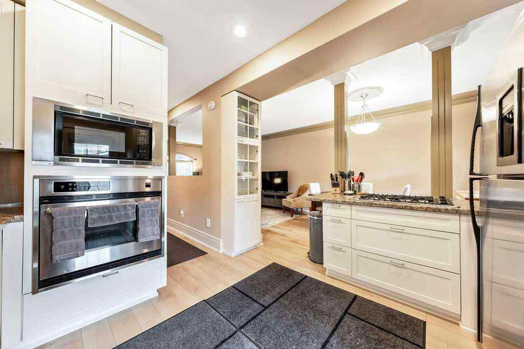 MLS® A2231561 - 1027 13 Avenue SW in Beltline Calgary, Residential