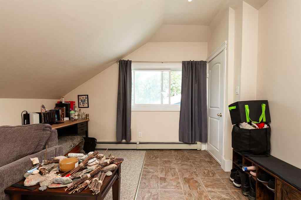 MLS® A2231607 - Unit #1-5 622 10 Street S in London Road Lethbridge, Multi-Family