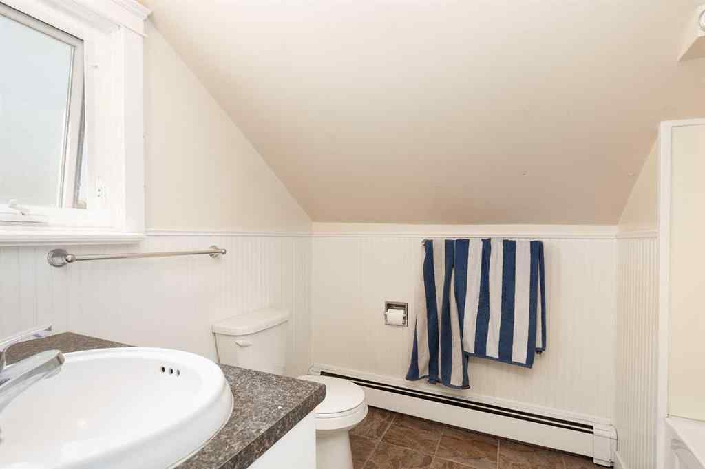 MLS® A2231607 - Unit #1-5 622 10 Street S in London Road Lethbridge, Multi-Family