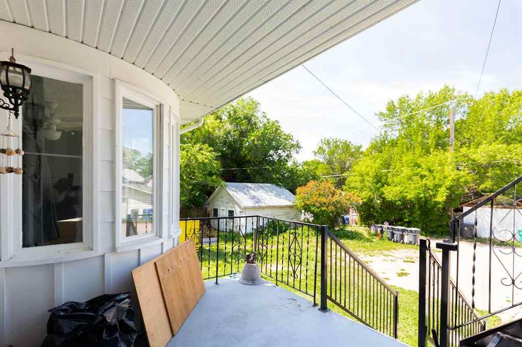 MLS® A2231607 - Unit #1-5 622 10 Street S in London Road Lethbridge, Multi-Family