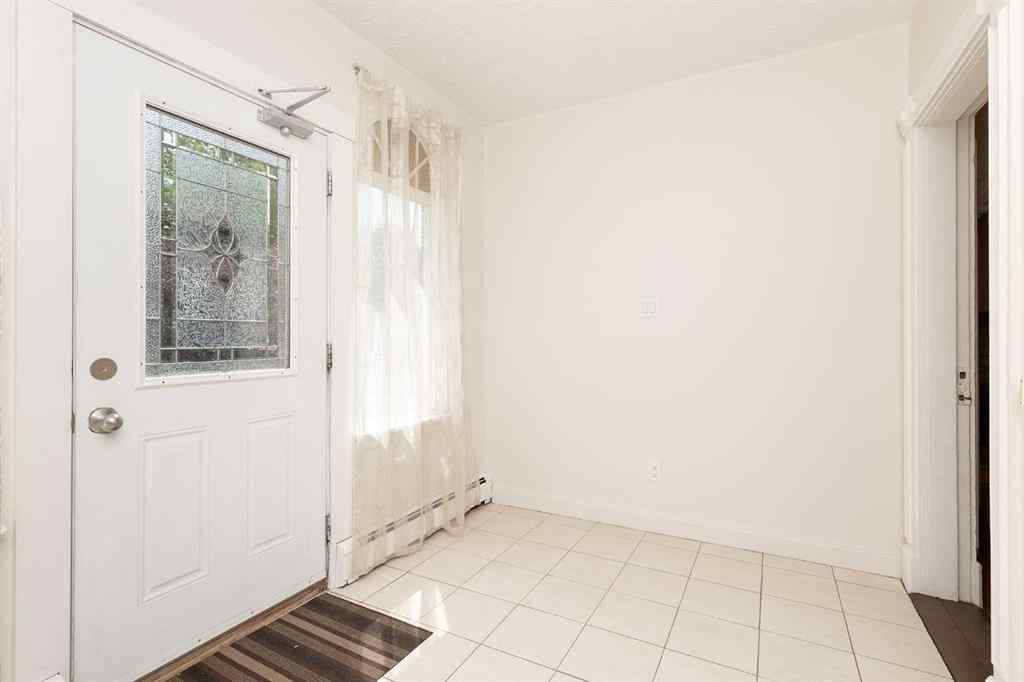 MLS® A2231607 - Unit #1-5 622 10 Street S in London Road Lethbridge, Multi-Family