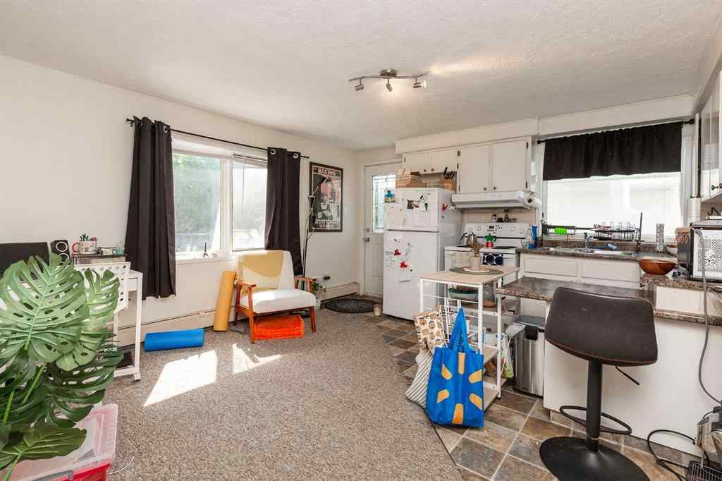 MLS® A2231607 - Unit #1-5 622 10 Street S in London Road Lethbridge, Multi-Family