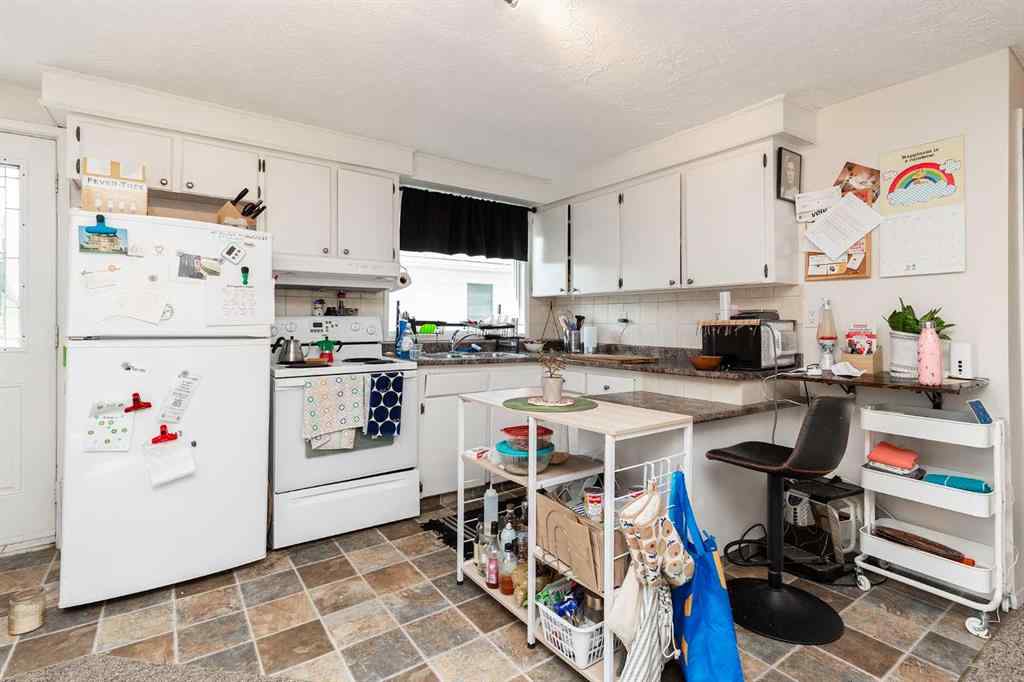 MLS® A2231607 - Unit #1-5 622 10 Street S in London Road Lethbridge, Multi-Family