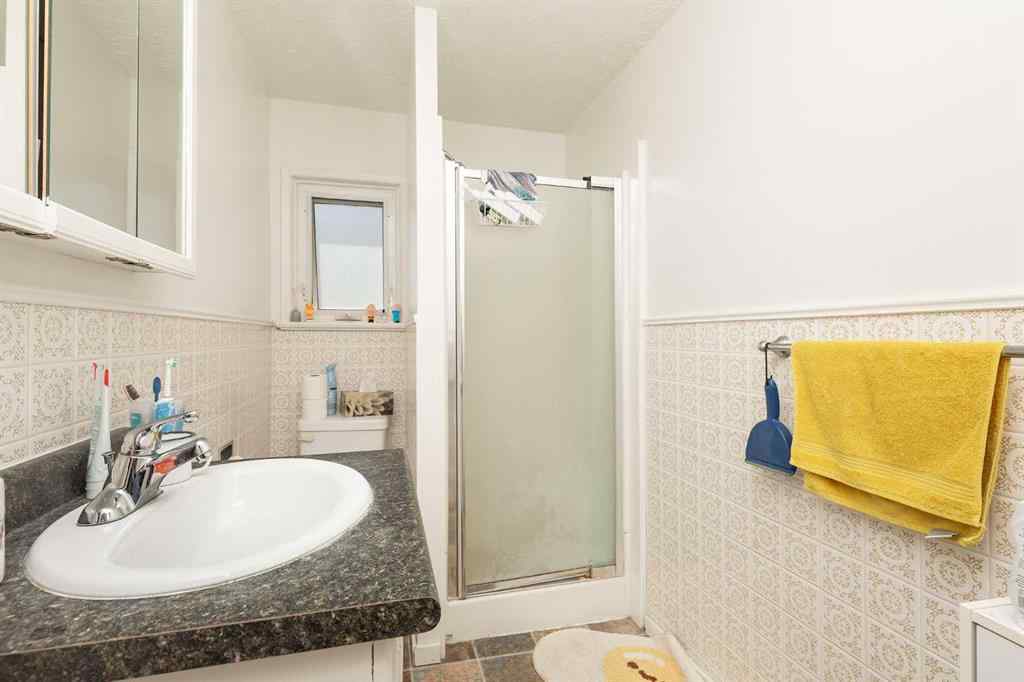 MLS® A2231607 - Unit #1-5 622 10 Street S in London Road Lethbridge, Multi-Family