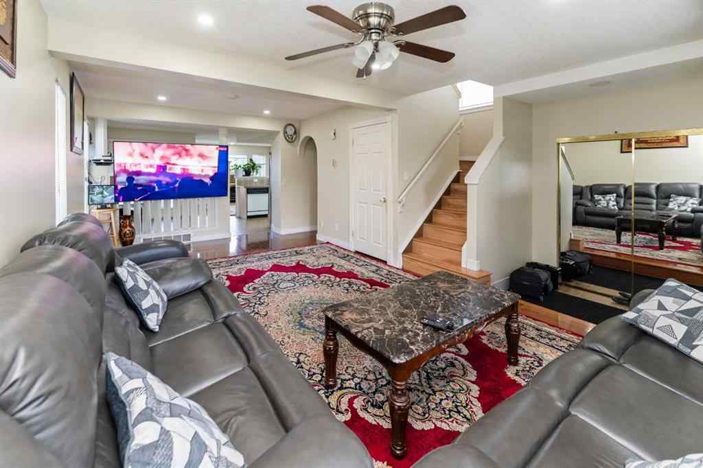 MLS® A2231609 - 6967 Laguna Way NE in Monterey Park Calgary, Residential