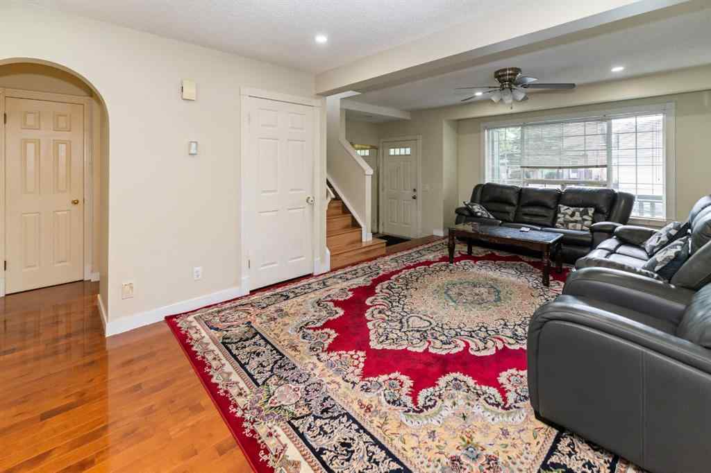 MLS® A2231609 - 6967 Laguna Way NE in Monterey Park Calgary, Residential