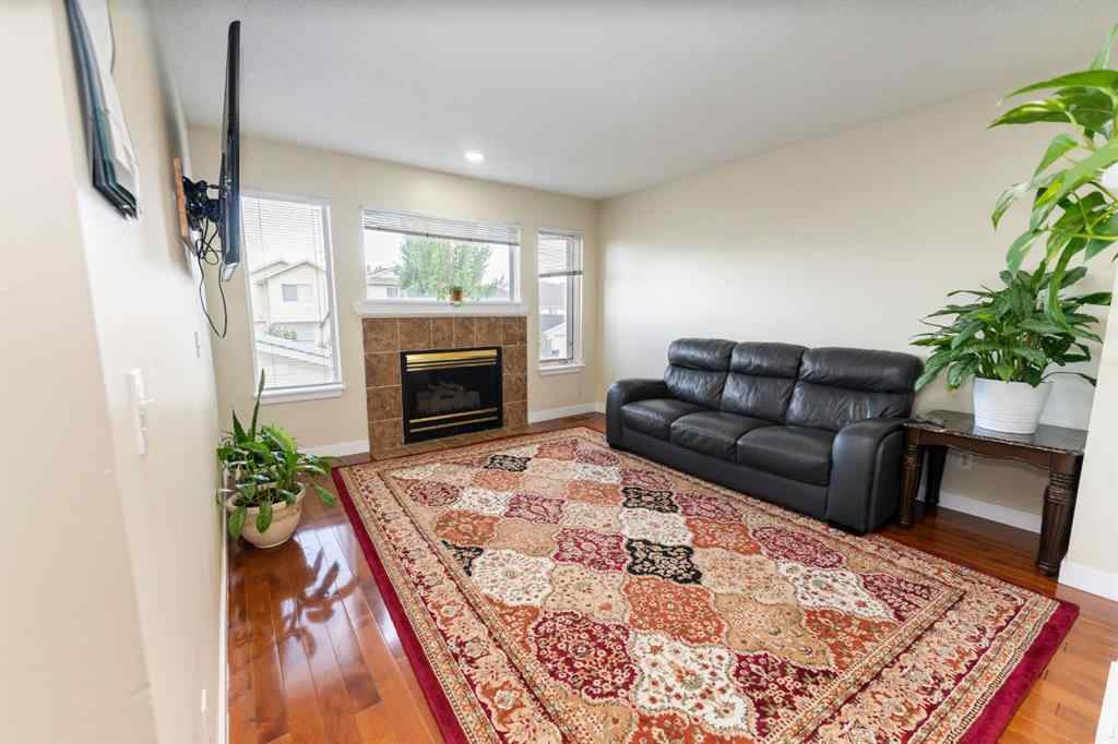 MLS® A2231609 - 6967 Laguna Way NE in Monterey Park Calgary, Residential