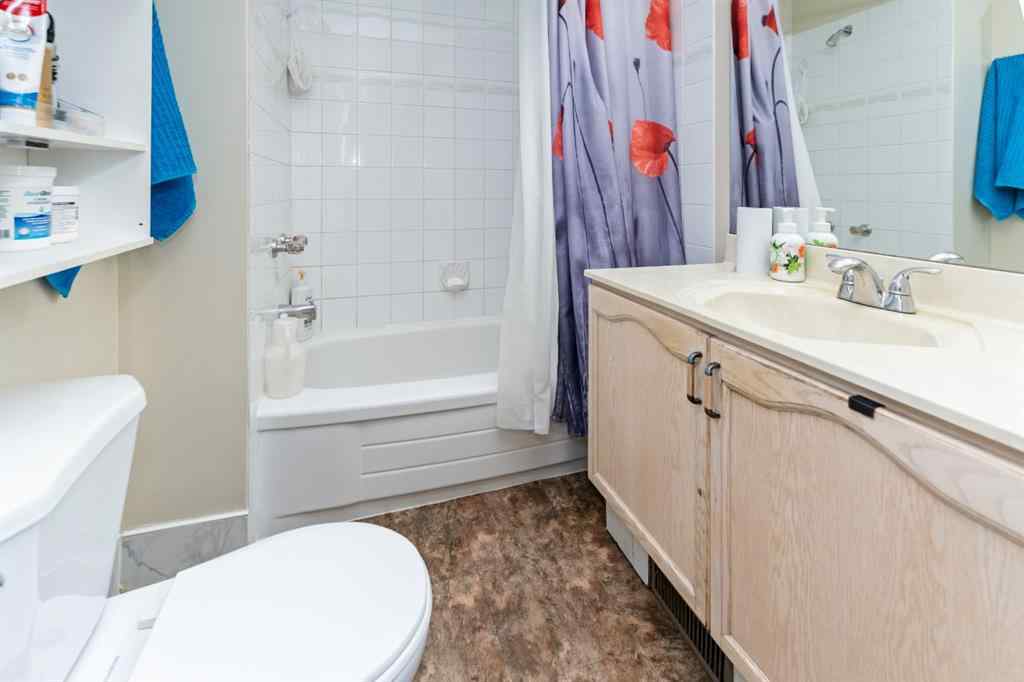 MLS® A2231609 - 6967 Laguna Way NE in Monterey Park Calgary, Residential
