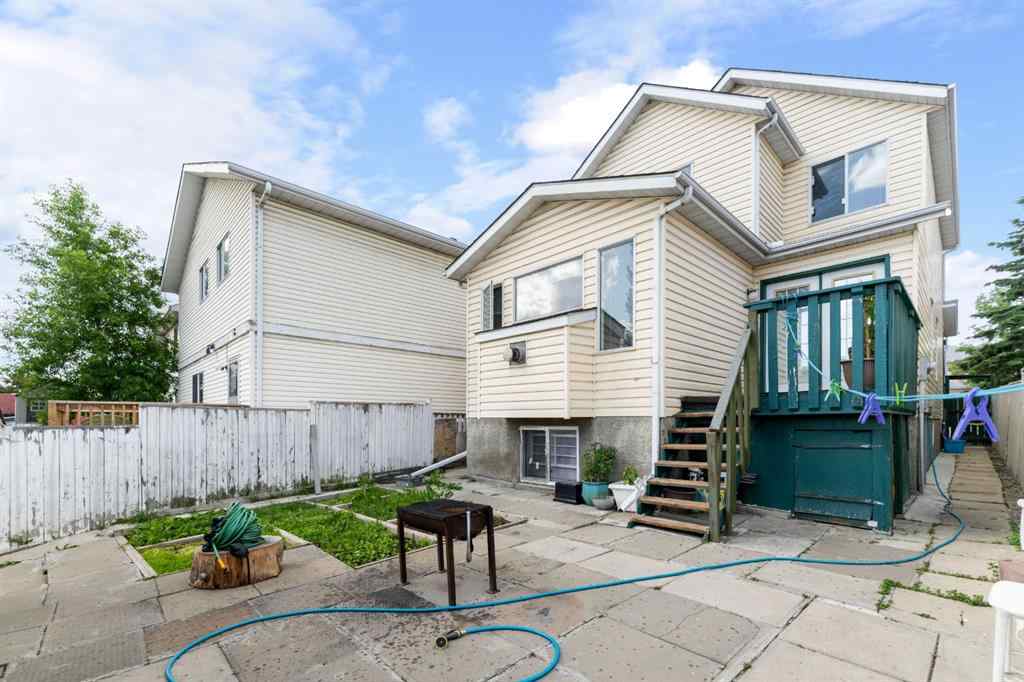 MLS® A2231609 - 6967 Laguna Way NE in Monterey Park Calgary, Residential