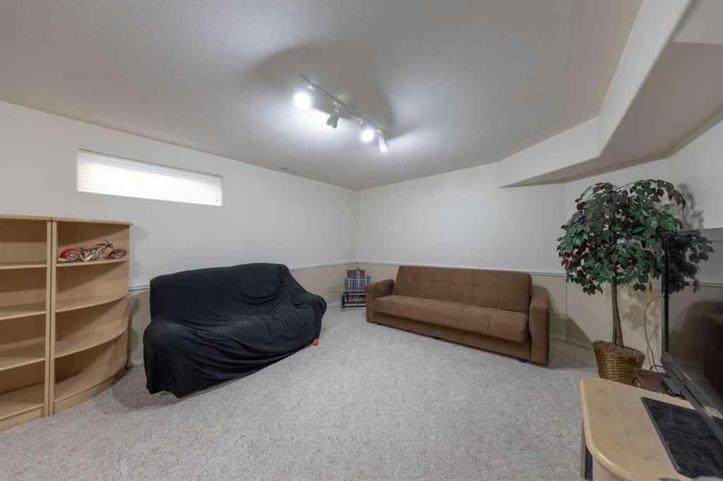 MLS® A2231630 - 5102 26 Street  in Steele Heights Lloydminster, Residential