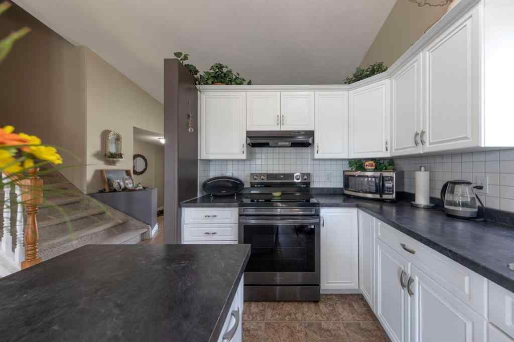 MLS® A2231630 - 5102 26 Street  in Steele Heights Lloydminster, Residential