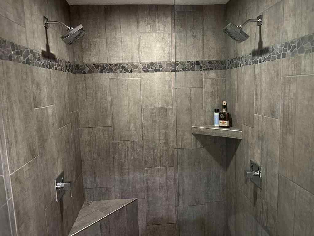 MLS® A2231635 - 10103 95 Avenue Avenue  in Swanavon Grande Prairie, Residential
