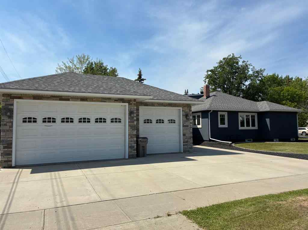MLS® A2231635 - 10103 95 Avenue Avenue  in Swanavon Grande Prairie, Residential