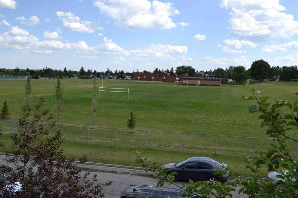 MLS® A2231636 - Unit #305 431c Huntsville Crescent NW in Huntington Hills Calgary, Residential