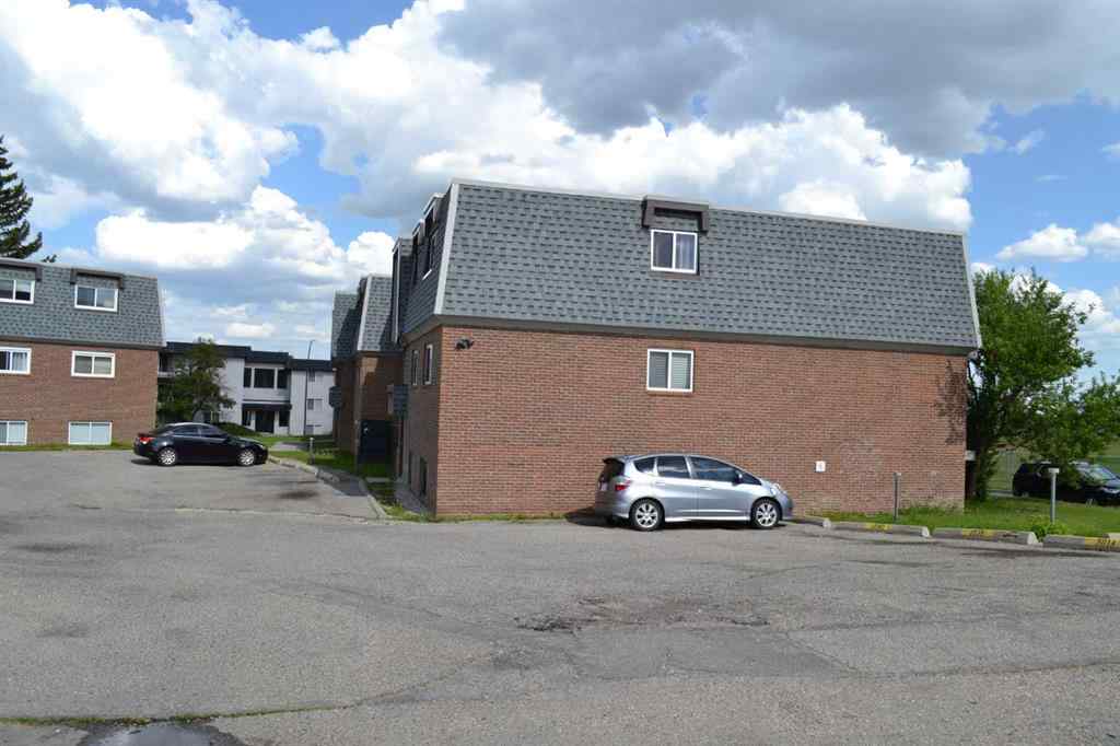 MLS® A2231636 - Unit #305 431c Huntsville Crescent NW in Huntington Hills Calgary, Residential