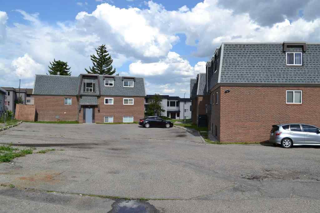 MLS® A2231636 - Unit #305 431c Huntsville Crescent NW in Huntington Hills Calgary, Residential