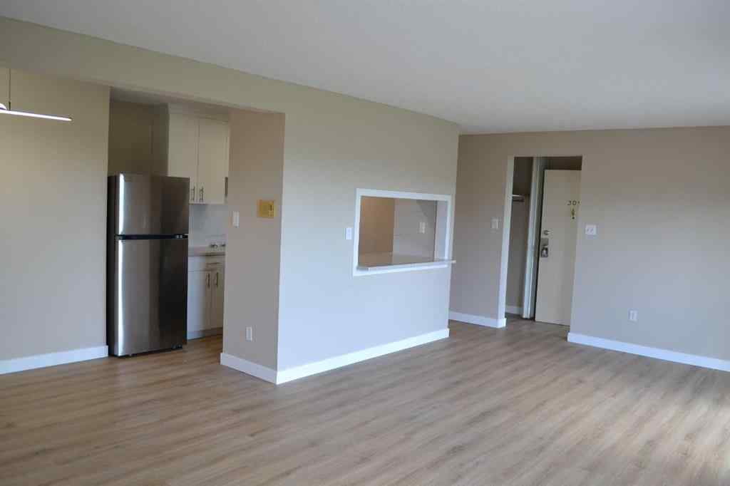 MLS® A2231636 - Unit #305 431c Huntsville Crescent NW in Huntington Hills Calgary, Residential