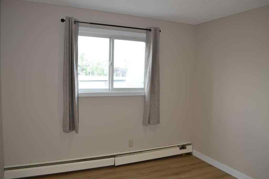 MLS® A2231636 - Unit #305 431c Huntsville Crescent NW in Huntington Hills Calgary, Residential