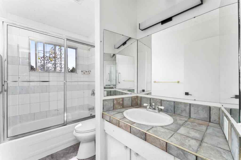 MLS® A2231696 - 6267 Silver Springs Hill NW in Silver Springs Calgary, Residential