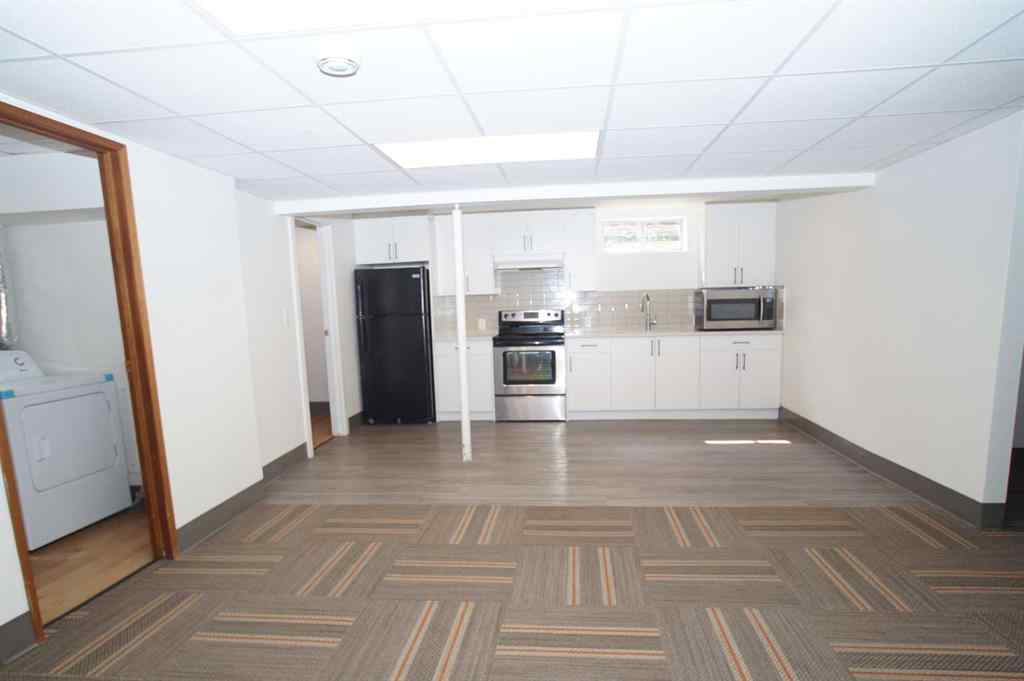 MLS® A2231696 - 6267 Silver Springs Hill NW in Silver Springs Calgary, Residential