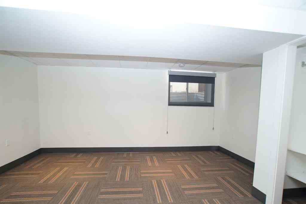 MLS® A2231696 - 6267 Silver Springs Hill NW in Silver Springs Calgary, Residential
