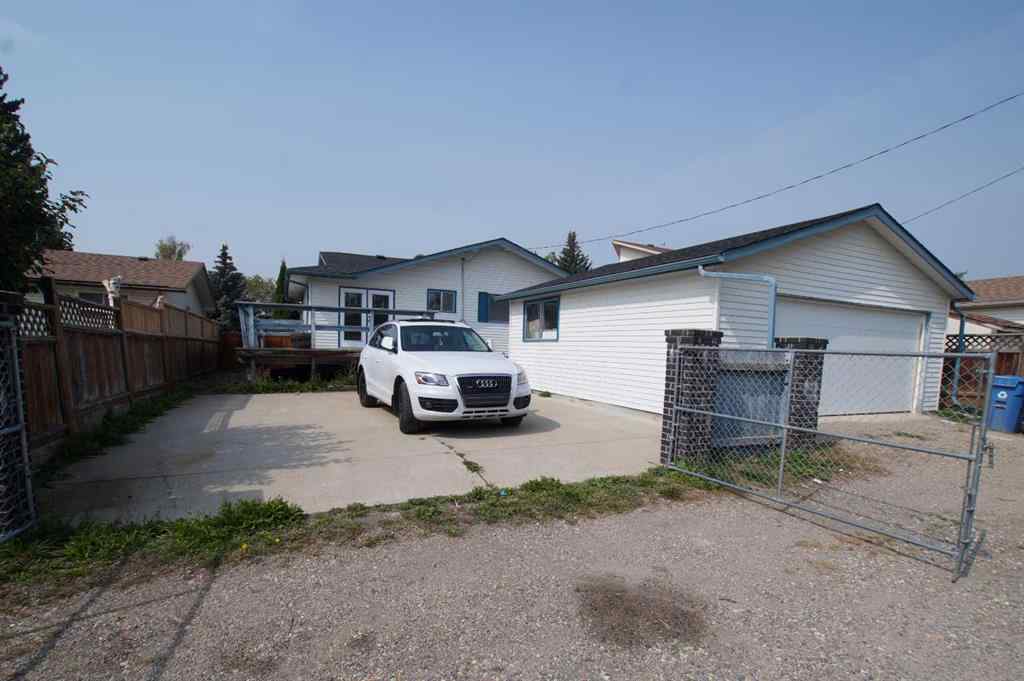 MLS® A2231696 - 6267 Silver Springs Hill NW in Silver Springs Calgary, Residential