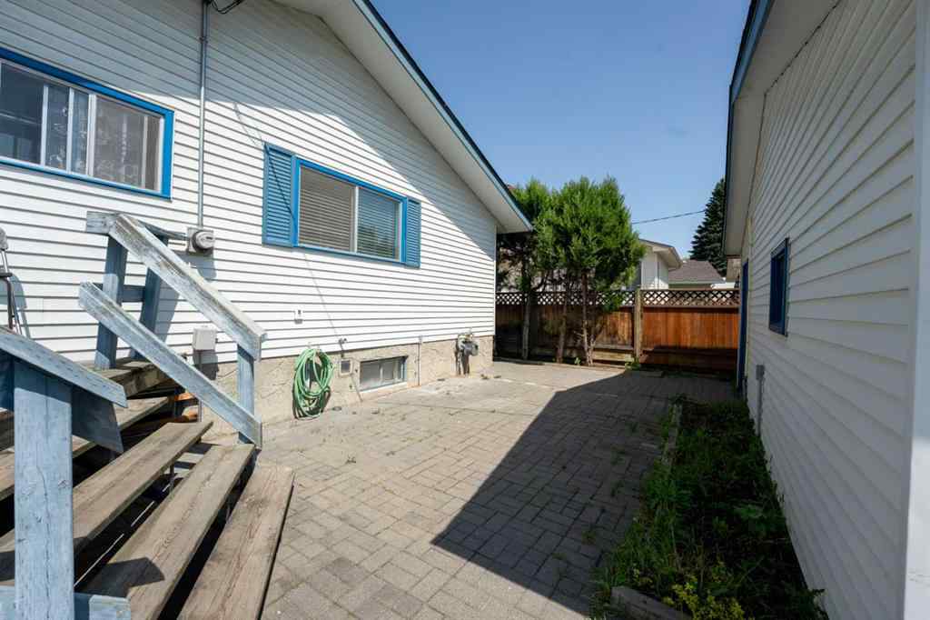 MLS® A2231696 - 6267 Silver Springs Hill NW in Silver Springs Calgary, Residential