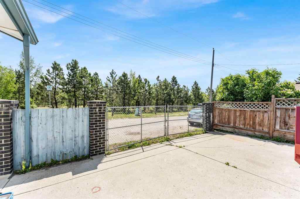 MLS® A2231696 - 6267 Silver Springs Hill NW in Silver Springs Calgary, Residential