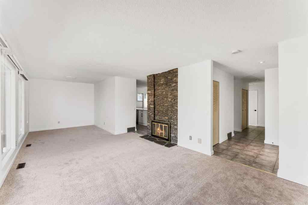 MLS® A2231696 - 6267 Silver Springs Hill NW in Silver Springs Calgary, Residential
