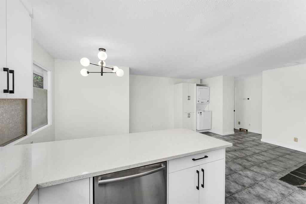 MLS® A2231696 - 6267 Silver Springs Hill NW in Silver Springs Calgary, Residential
