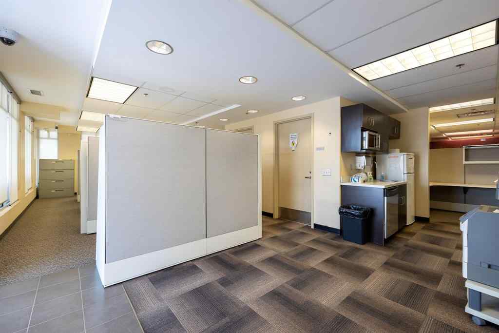 MLS® A2231698 - 10217 Queen Street  in Downtown Fort McMurray, Commercial