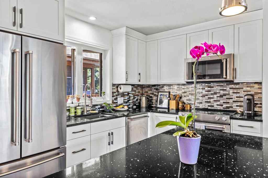 MLS® A2231789 - Unit #3 601 4 Street  in South Canmore Canmore, Residential