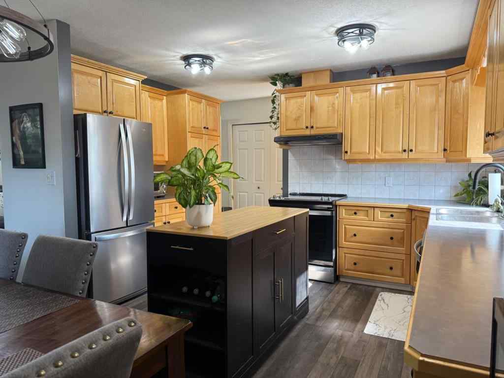 MLS® A2231791 - 517 Tulip Street  in NONE Rosemary, Residential