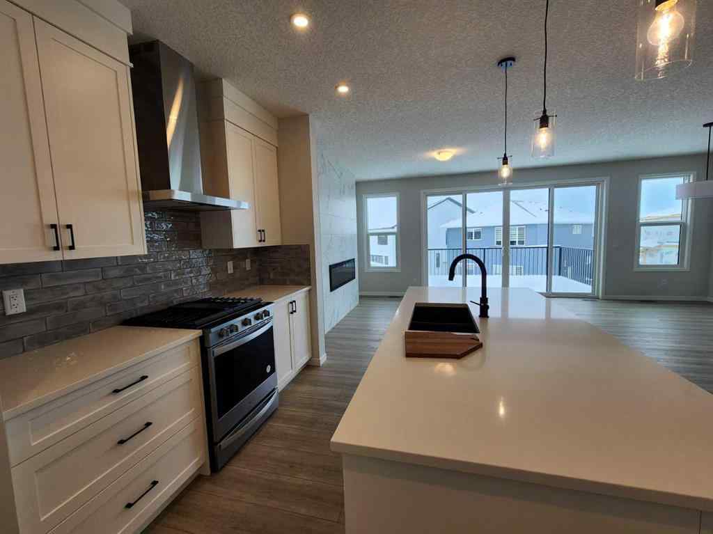 MLS® A2231806 - 86 Lucas Place NW in Livingston Calgary, Residential