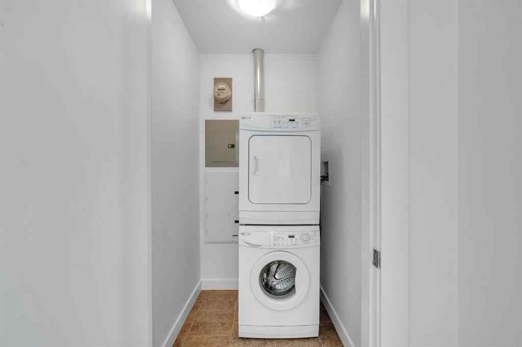 MLS® A2231813 - Unit #304 8880 Horton Road SW in Haysboro Calgary, Residential