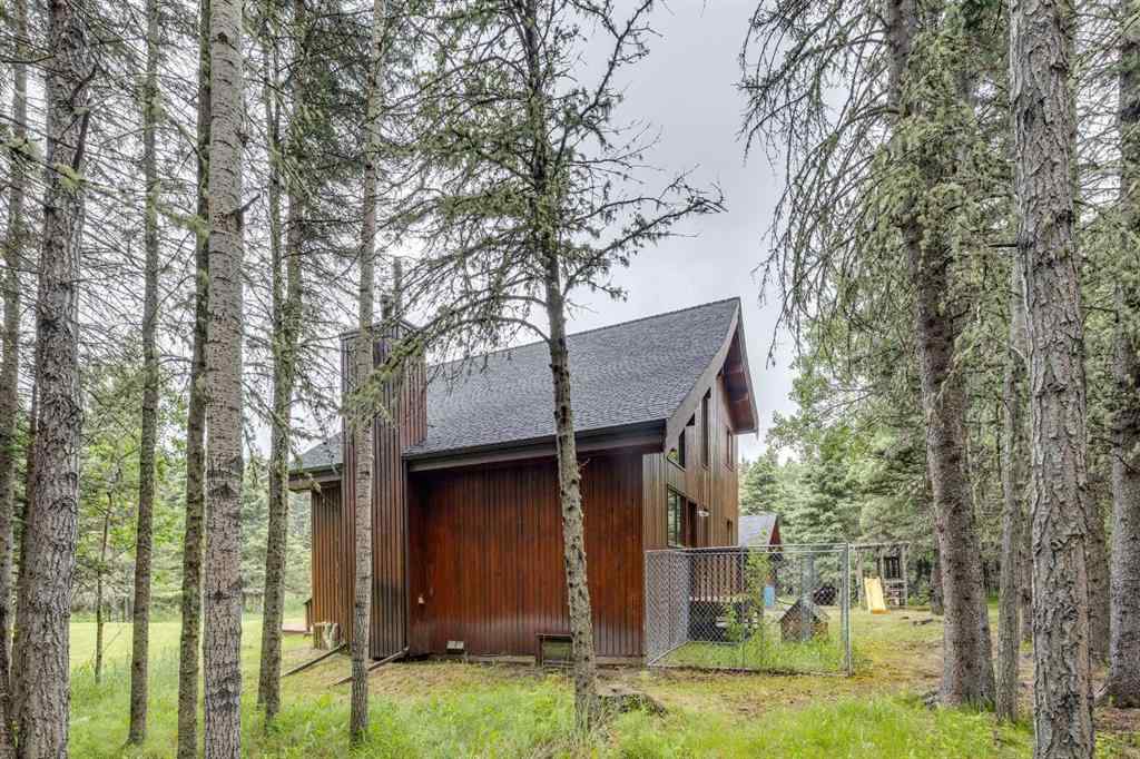 MLS® A2231835 - 106 Mountain Lion Drive  in Wintergreen_BC Bragg Creek, Residential