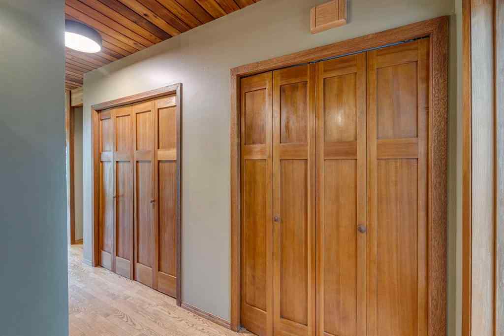 MLS® A2231835 - 106 Mountain Lion Drive  in Wintergreen_BC Bragg Creek, Residential